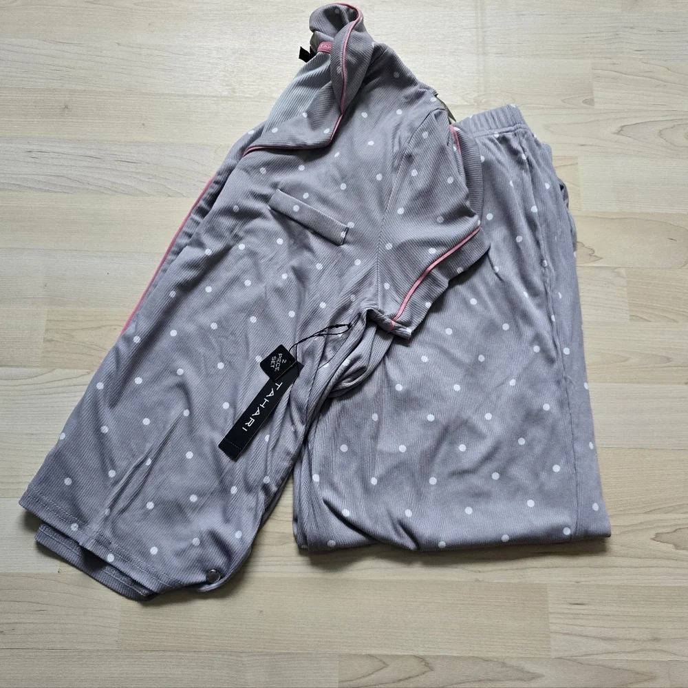 Tahari Crop Length Short Skeeve Polka Dot Pajamas Size Large NWT